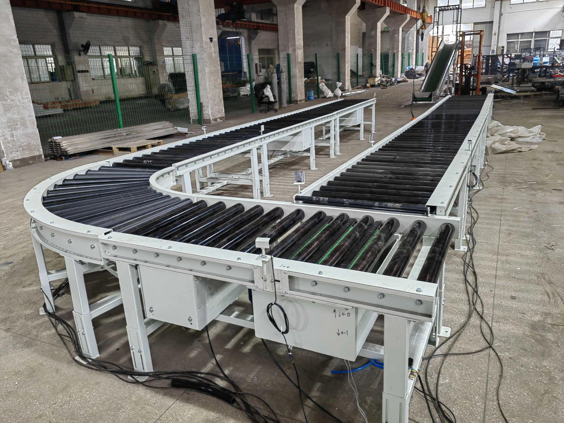 Jushi Automation Powered Roller Conveyor 3